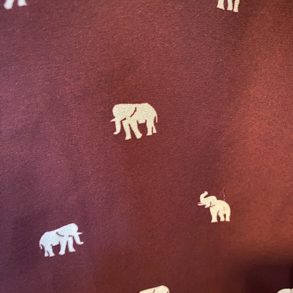 Burgundy elephant-print blouse! Size S, brand is Twik (Simons) - Picture 2 of 5